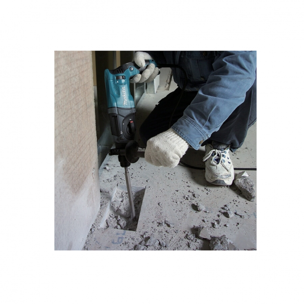 MAKITA HR2470X5 Combination Rotary Hammer Drill. 24mm. 780W.