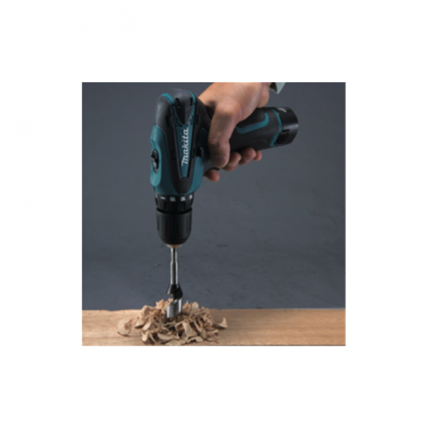 MAKITA DF330DWE Cordless Driver Drill set. 10.8V.