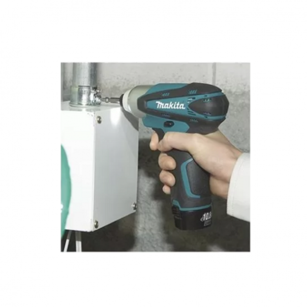 MAKITA TD090DWE Cordless Impact Driver Set. 10.8V.