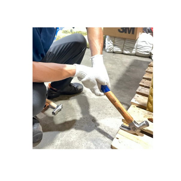 ELEPHANT Claw Hammer with Wooden Handle 25mm to 29mm.